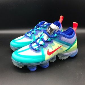 SOLD - Nike Air VaporMax 2019 (GS) Size 4Y Racer